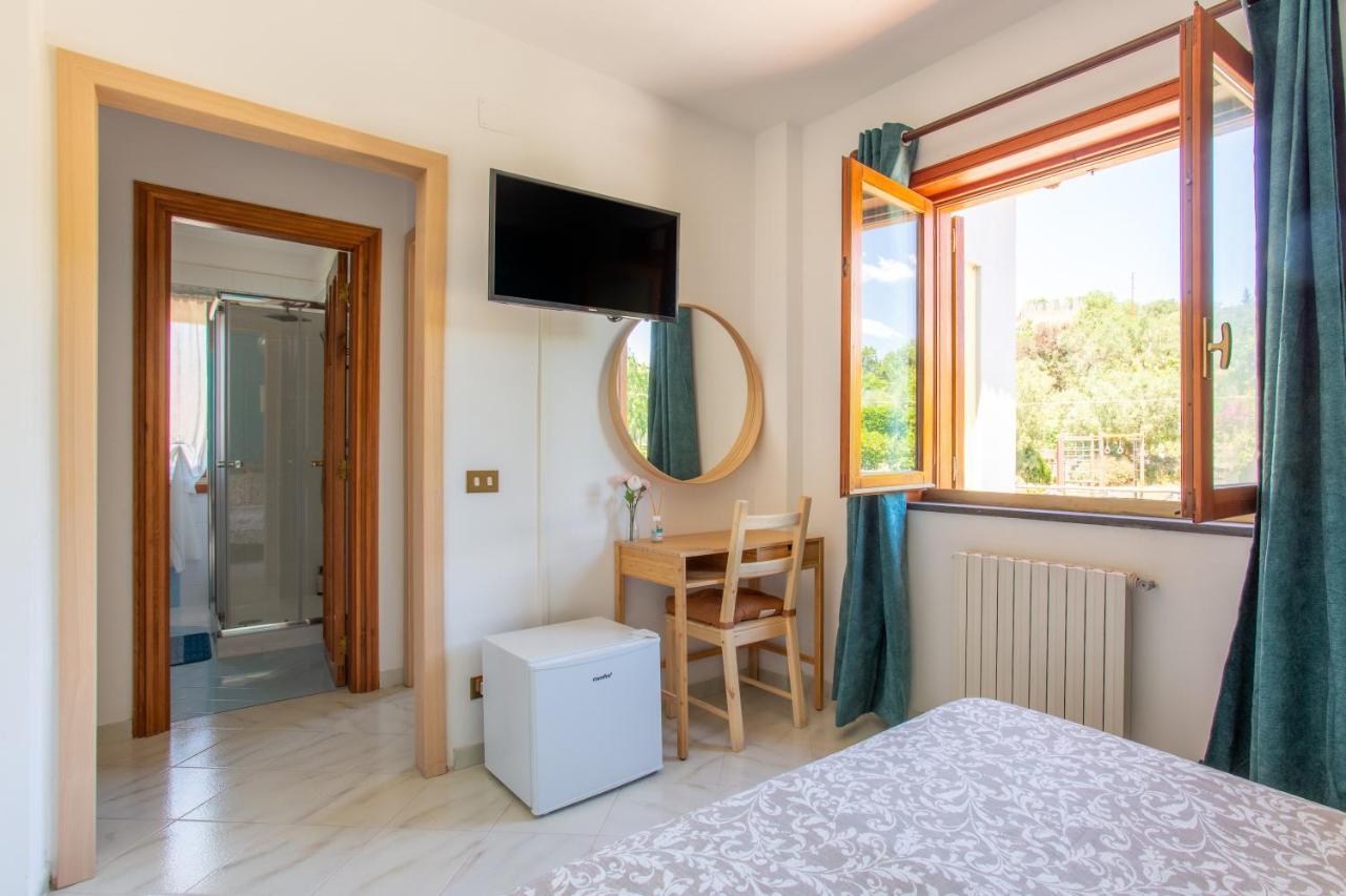 Villa Mariel Suites & Apartment 마사루브렌세 외부 사진
